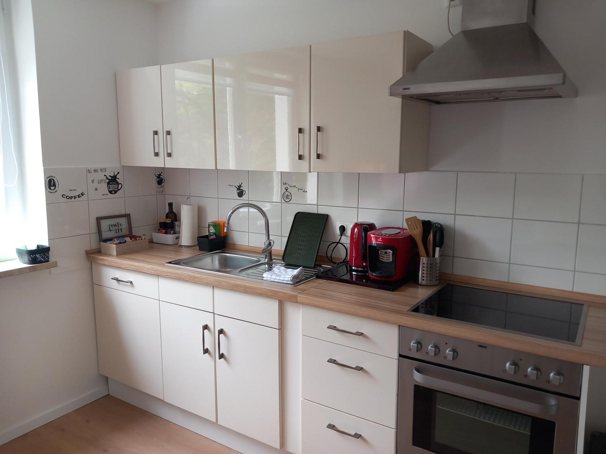 City Apartment Duisburg 1#Netflix &Wlan &Kingsize Bett &Kaffee Maschine & Central & 500M Innenhafen & 2 Min U Bahn Bagian luar foto